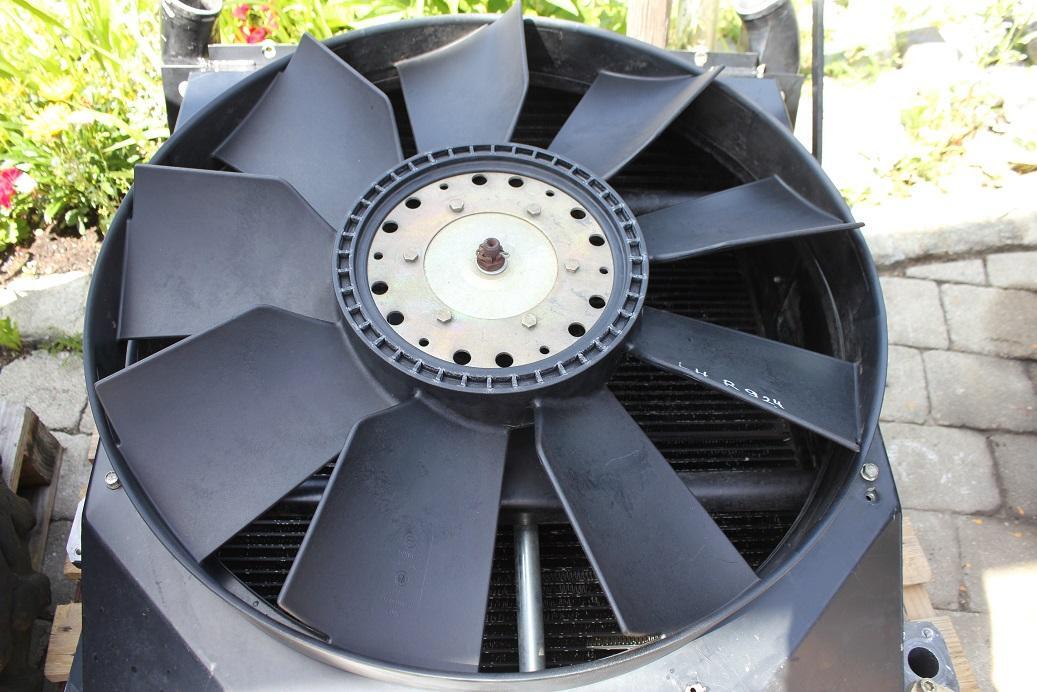 Liebherr R 924 compact - Sistem pendingin untuk Peralatan konstruksi: gambar 2 Liebherr R 924 compact - Sistem pendingin untuk Peralatan konstruksi: gambar 2