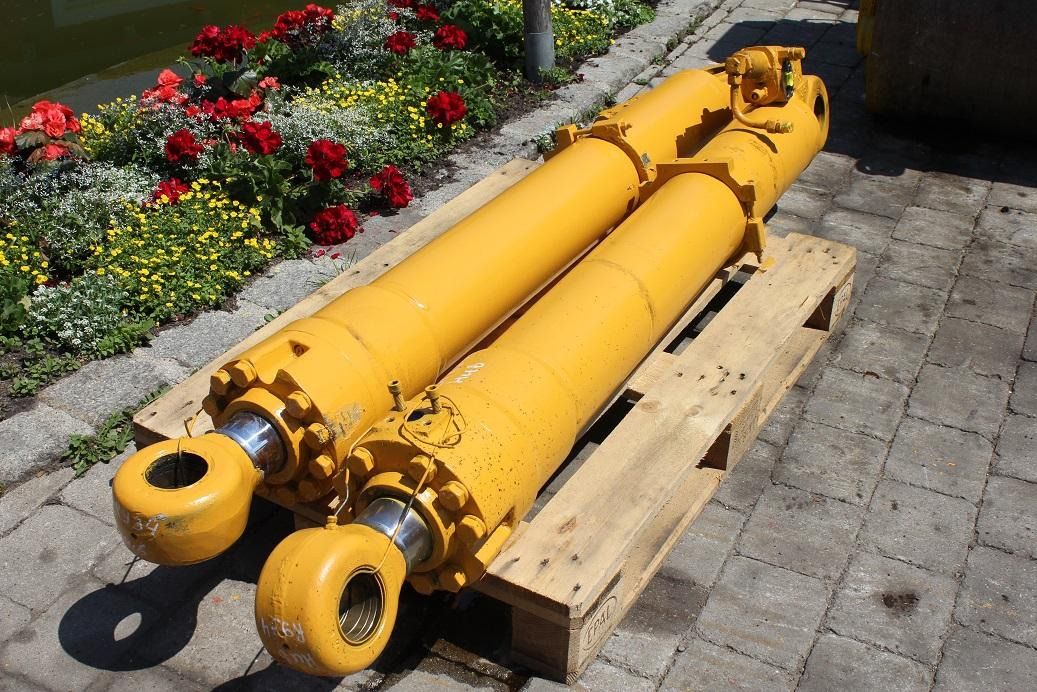 Liebherr R 934 LIT - Silinder hidrolik untuk Peralatan konstruksi: gambar 2 Liebherr R 934 LIT - Silinder hidrolik untuk Peralatan konstruksi: gambar 2
