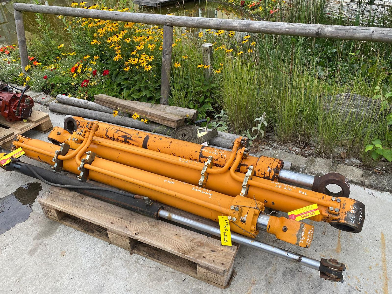 Samsung SE 210 - Silinder hidrolik untuk Peralatan konstruksi: gambar 3 Samsung SE 210 - Silinder hidrolik untuk Peralatan konstruksi: gambar 3