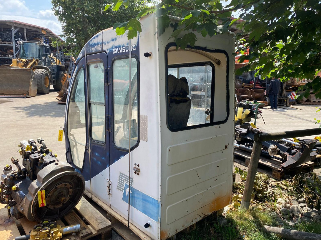 Samsung SE 210 - Kabin untuk Peralatan konstruksi: gambar 2 Samsung SE 210 - Kabin untuk Peralatan konstruksi: gambar 2