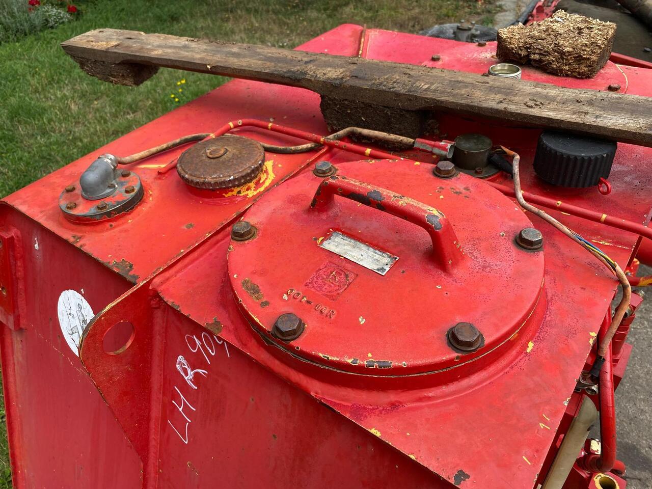 Liebherr R 904 LIT - Suku cadang untuk Ekskavator perayap: gambar 2 Liebherr R 904 LIT - Suku cadang untuk Ekskavator perayap: gambar 2