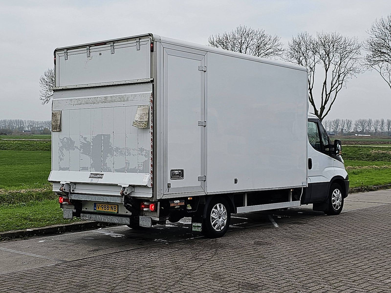 Iveco Daily 35S18 AC 3.0 LTR EURO6 - Van box: gambar 3 Iveco Daily 35S18 AC 3.0 LTR EURO6 - Van box: gambar 3