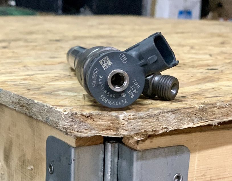 0445110564 for IVECO Daily 3.0 commercial vehicle - Injektor untuk Van pengiriman: gambar 3 0445110564 for IVECO Daily 3.0 commercial vehicle - Injektor untuk Van pengiriman: gambar 3