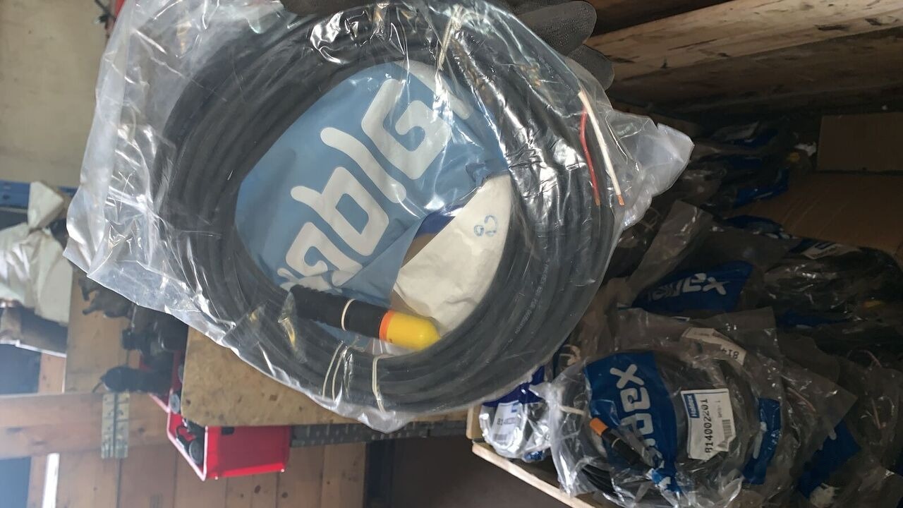 Haldex elektryczny EBS 24V 4m - Garis rem/ Selang untuk Truk: gambar 4 Haldex elektryczny EBS 24V 4m - Garis rem/ Selang untuk Truk: gambar 4