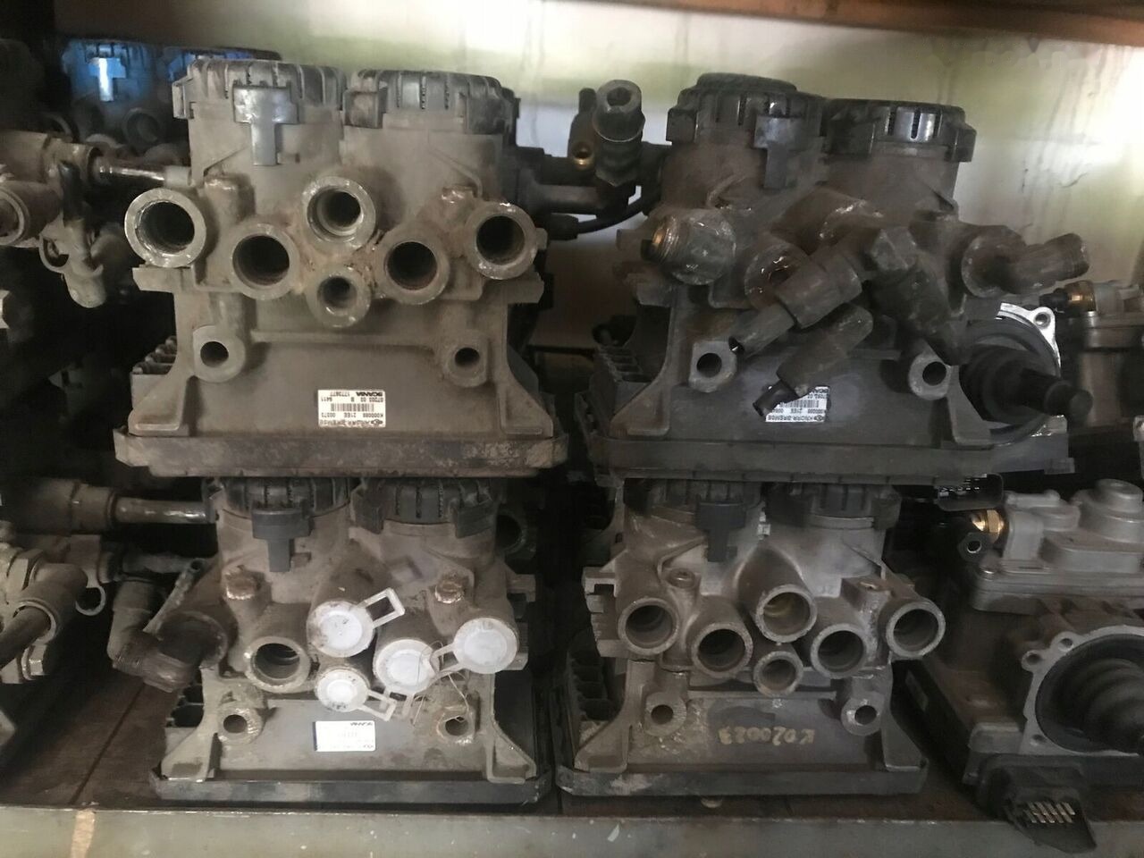 Knorr-Bremse K001411 Volvo FM FH Renault - Katup rem untuk Truk: gambar 4 Knorr-Bremse K001411 Volvo FM FH Renault - Katup rem untuk Truk: gambar 4