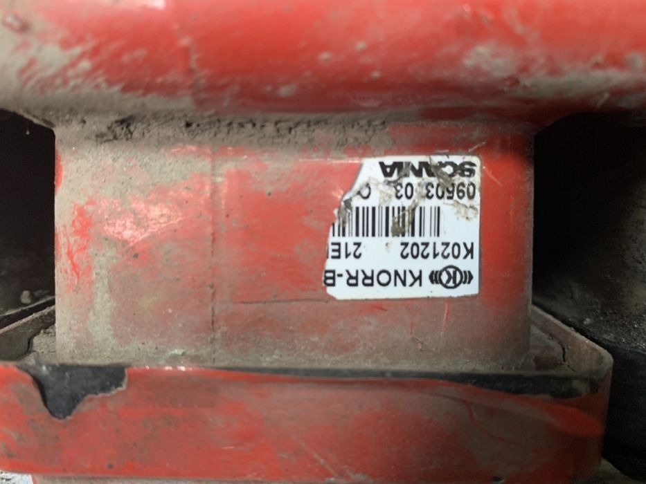 Knorr-Bremse Przód K000085 K000913 Scania Volvo RENAULT MAN K000913 K000085 K000914 - Katup rem untuk Truk: gambar 3 Knorr-Bremse Przód K000085 K000913 Scania Volvo RENAULT MAN K000913 K000085 K000914 - Katup rem untuk Truk: gambar 3