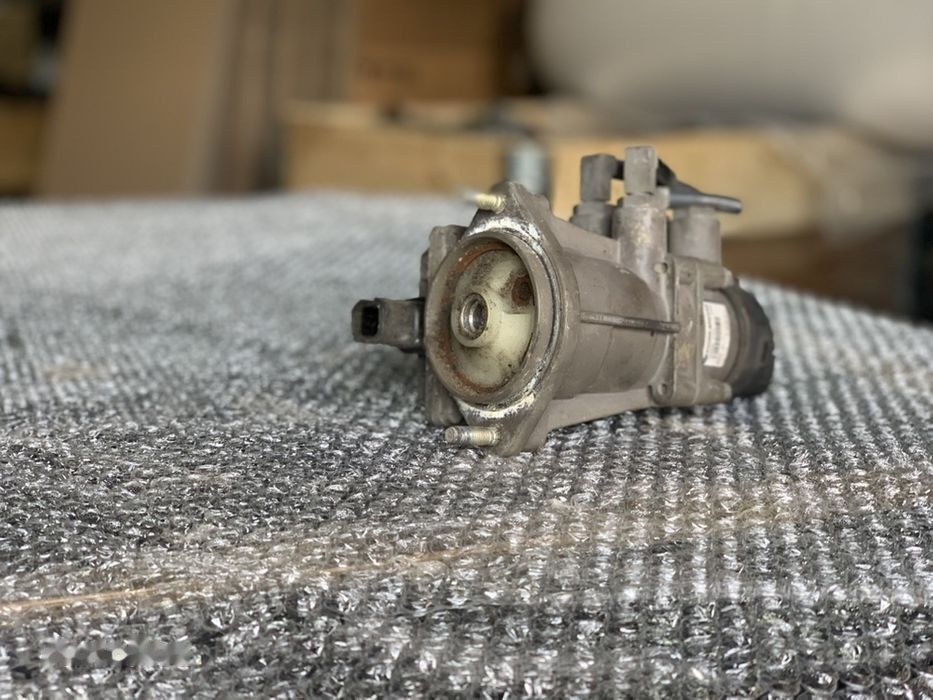 MAN zawór główny hamulcowy oryginał hurt K000926 MAN TGA K000926 - Silinder rem untuk Truk: gambar 2 MAN zawór główny hamulcowy oryginał hurt K000926 MAN TGA K000926 - Silinder rem untuk Truk: gambar 2