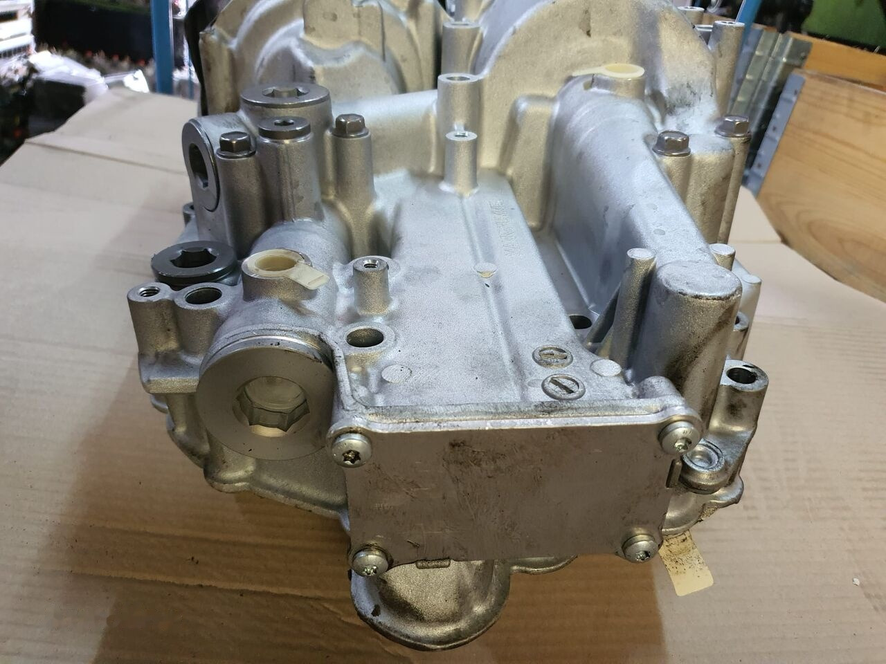 Mann-Filter MAN EURO 6 TGA TGX MAN TGX / TGS Euro 6 truck - Filter oli untuk Truk: gambar 2 Mann-Filter MAN EURO 6 TGA TGX MAN TGX / TGS Euro 6 truck - Filter oli untuk Truk: gambar 2