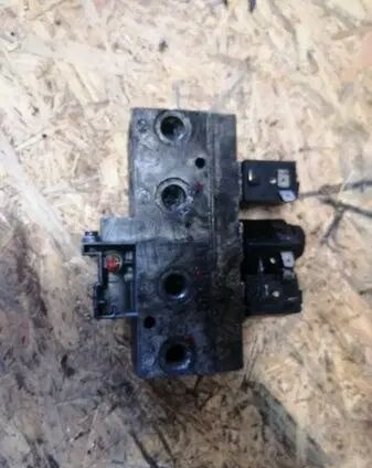 ZAWÓR OTWIERANIA DRZWI 3 CEWKI WABCO DO AUTOBUSÓW MERCEDES MAN D 472600022 - Katup rem untuk Truk: gambar 3 ZAWÓR OTWIERANIA DRZWI 3 CEWKI WABCO DO AUTOBUSÓW MERCEDES MAN D 472600022 - Katup rem untuk Truk: gambar 3