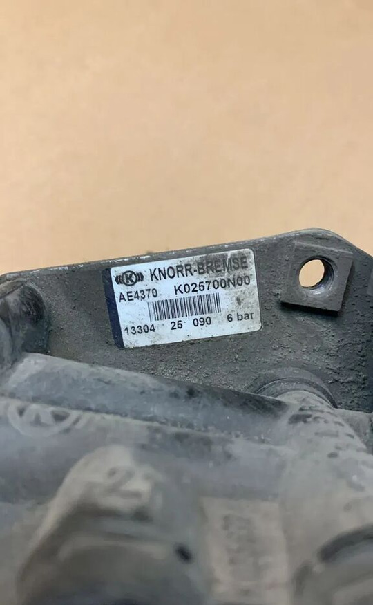Zawór Luzujący Naczepy AE4370 / K025700N00 KNORR BREMSE - Katup rem untuk Truk: gambar 2 Zawór Luzujący Naczepy AE4370 / K025700N00 KNORR BREMSE - Katup rem untuk Truk: gambar 2