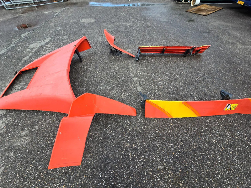 MAN TGX Spoiler - Aerodinamika/ Spoiler untuk Truk: gambar 2 MAN TGX Spoiler - Aerodinamika/ Spoiler untuk Truk: gambar 2