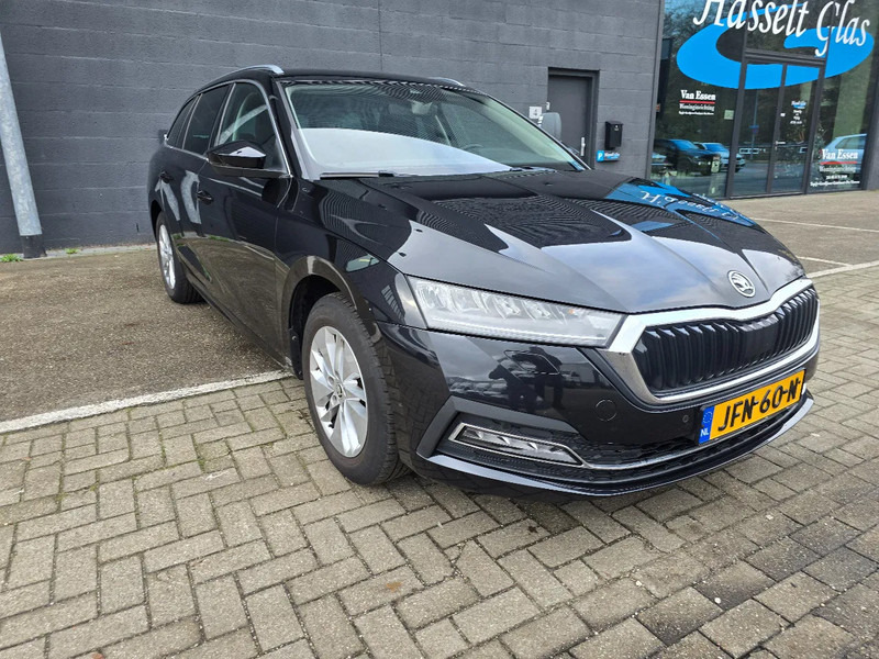 Škoda Octavia Combi 1.0 Benzine - Mobil: gambar 3 Škoda Octavia Combi 1.0 Benzine - Mobil: gambar 3