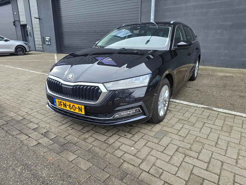 Škoda Octavia Combi 1.0 Benzine - Mobil: gambar 1 Škoda Octavia Combi 1.0 Benzine - Mobil: gambar 1