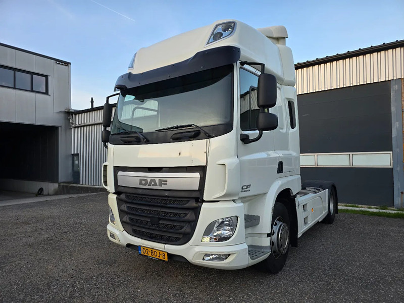 DAF CF Super Space Cabin - Tractor head: gambar 1 DAF CF Super Space Cabin - Tractor head: gambar 1