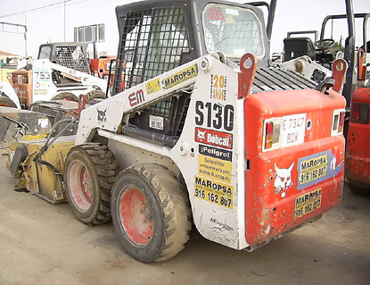 Minicargadora Bobcat S130 - Skid steer: gambar 1 Minicargadora Bobcat S130 - Skid steer: gambar 1