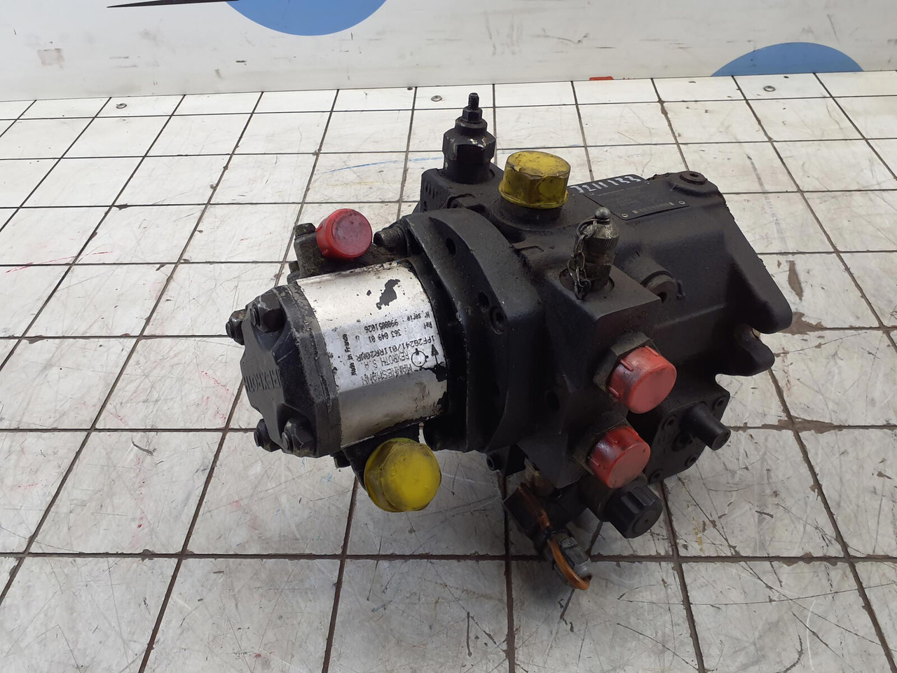 BRUENINGHAUS HYDROMATIK hydraulic pump - Pompa hidrolik untuk Derek bergerak: gambar 2 BRUENINGHAUS HYDROMATIK hydraulic pump - Pompa hidrolik untuk Derek bergerak: gambar 2