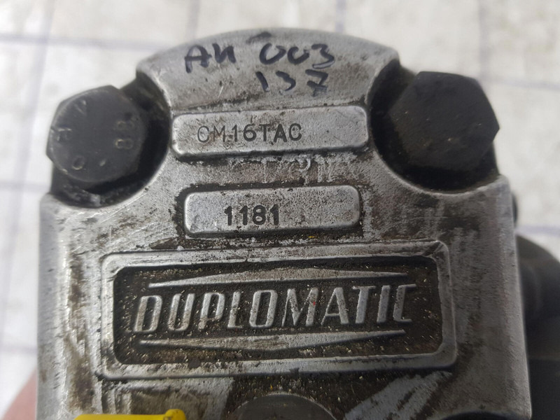 Duplomatic Duplomatic gear pump - Pompa hidrolik untuk Derek: gambar 5 Duplomatic Duplomatic gear pump - Pompa hidrolik untuk Derek: gambar 5