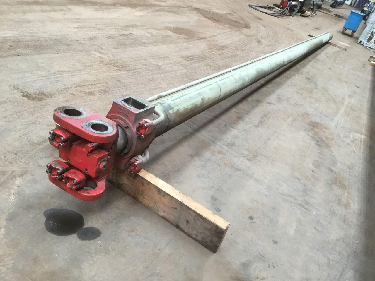 FAUN ATF 50 G-3 1e telescopic cylinder - Silinder hidrolik untuk Derek bergerak: gambar 2 FAUN ATF 50 G-3 1e telescopic cylinder - Silinder hidrolik untuk Derek bergerak: gambar 2