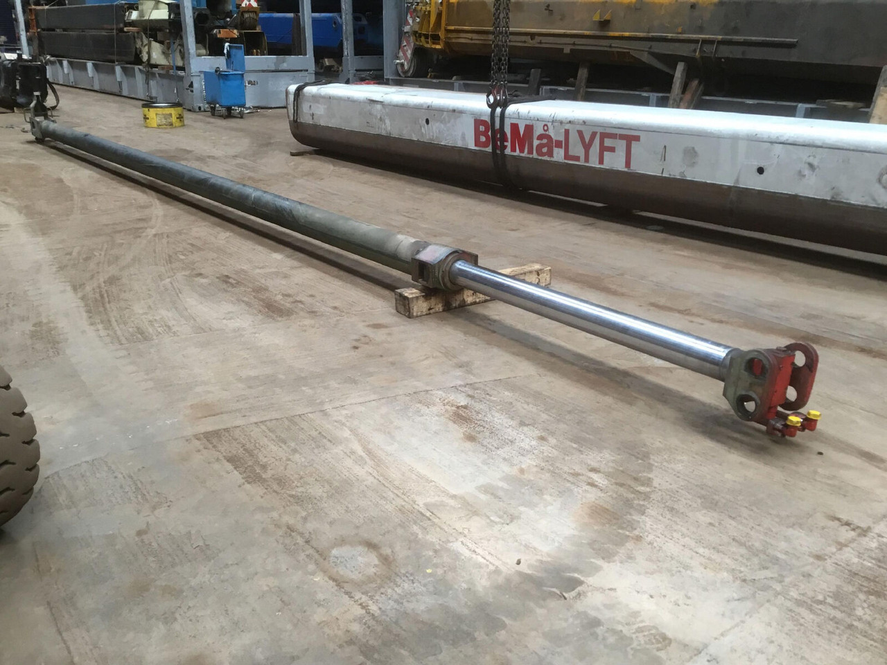 FAUN ATF 50 G-3 telescopic cylinder - Silinder hidrolik untuk Derek bergerak: gambar 2 FAUN ATF 50 G-3 telescopic cylinder - Silinder hidrolik untuk Derek bergerak: gambar 2