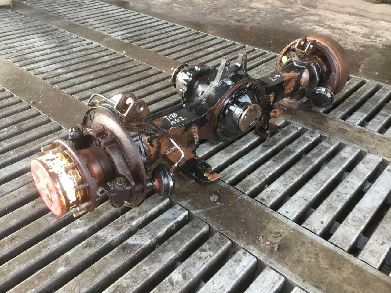 FAUN ATF 60-4 axle 2 - Poros dan bagian untuk Derek bergerak: gambar 3 FAUN ATF 60-4 axle 2 - Poros dan bagian untuk Derek bergerak: gambar 3