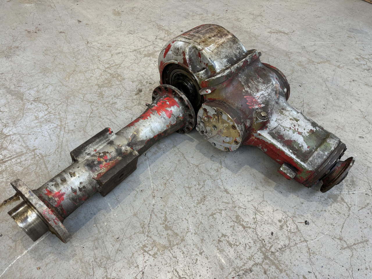 FAUN KF 80 Differential axle 1 - Gigi diferensial untuk Derek bergerak: gambar 1 FAUN KF 80 Differential axle 1 - Gigi diferensial untuk Derek bergerak: gambar 1