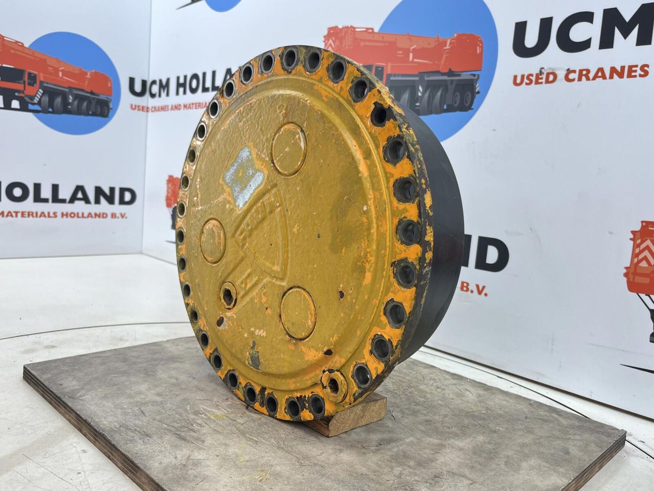 FAUN RTF 30 Planetary gear 15-23-63-36-3pl-H25-24 - Final drive untuk Derek bergerak: gambar 2 FAUN RTF 30 Planetary gear 15-23-63-36-3pl-H25-24 - Final drive untuk Derek bergerak: gambar 2