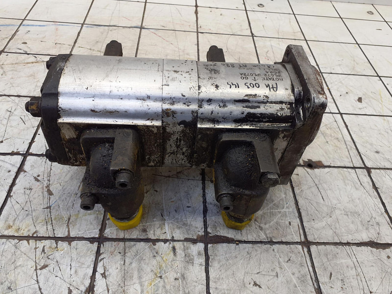 Grove AT 880 dual gear pump - Pompa hidrolik untuk Derek: gambar 5 Grove AT 880 dual gear pump - Pompa hidrolik untuk Derek: gambar 5