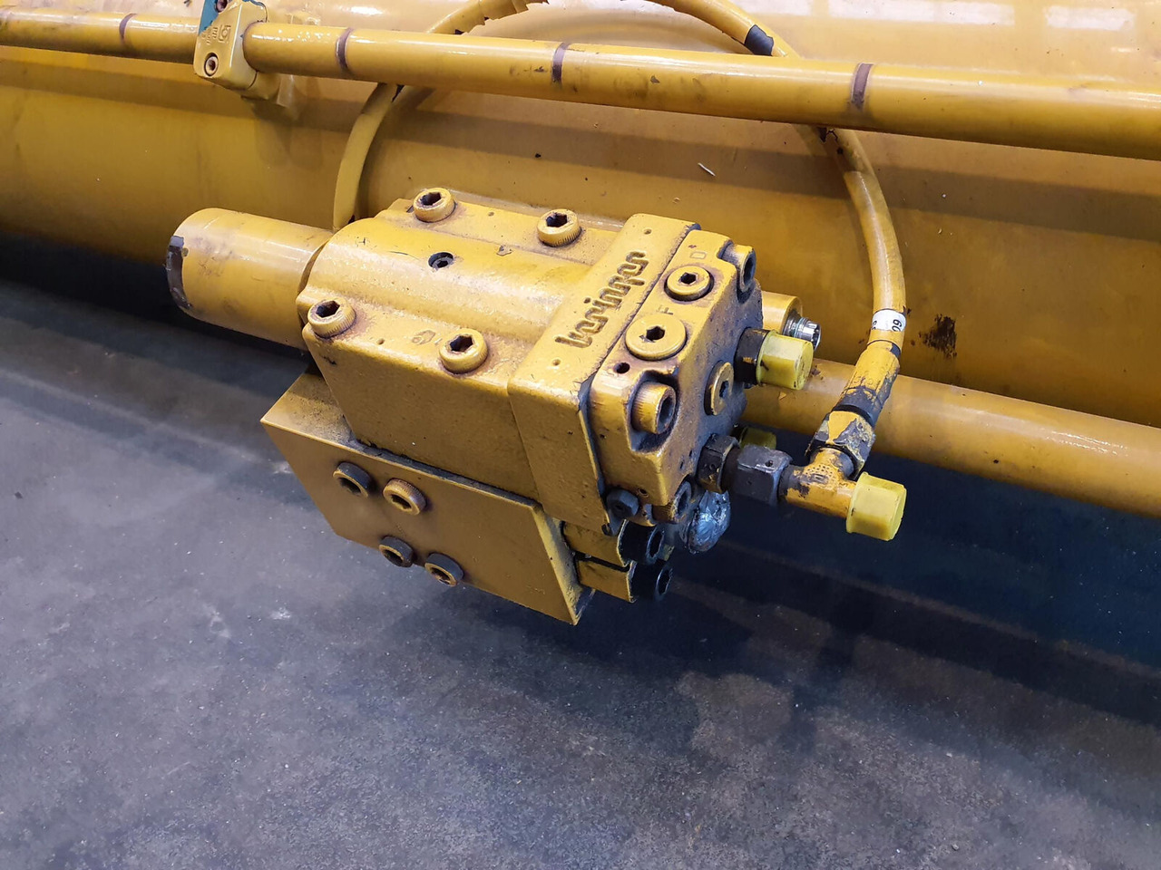 Grove GMK 3050 boom cylinder - Silinder hidrolik untuk Derek bergerak: gambar 5 Grove GMK 3050 boom cylinder - Silinder hidrolik untuk Derek bergerak: gambar 5