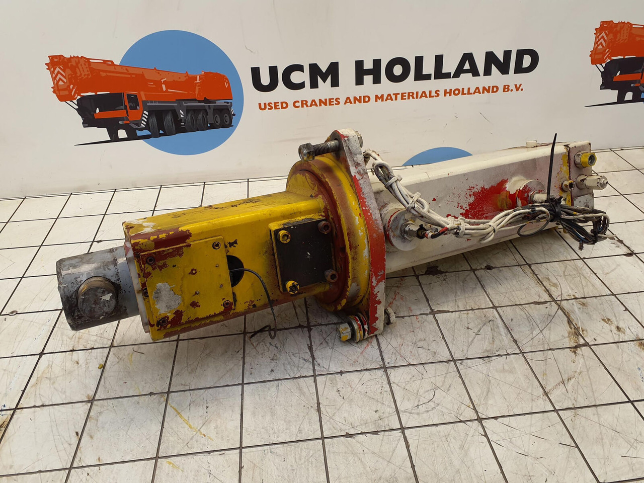 Grove GMK 3050 counterweight cylinder - Silinder hidrolik untuk Derek bergerak: gambar 4 Grove GMK 3050 counterweight cylinder - Silinder hidrolik untuk Derek bergerak: gambar 4