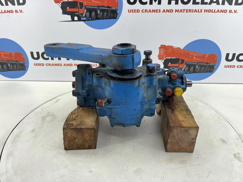 Grove GMK 3050 steering box - Buku jari kemudi untuk Derek: gambar 3 Grove GMK 3050 steering box - Buku jari kemudi untuk Derek: gambar 3