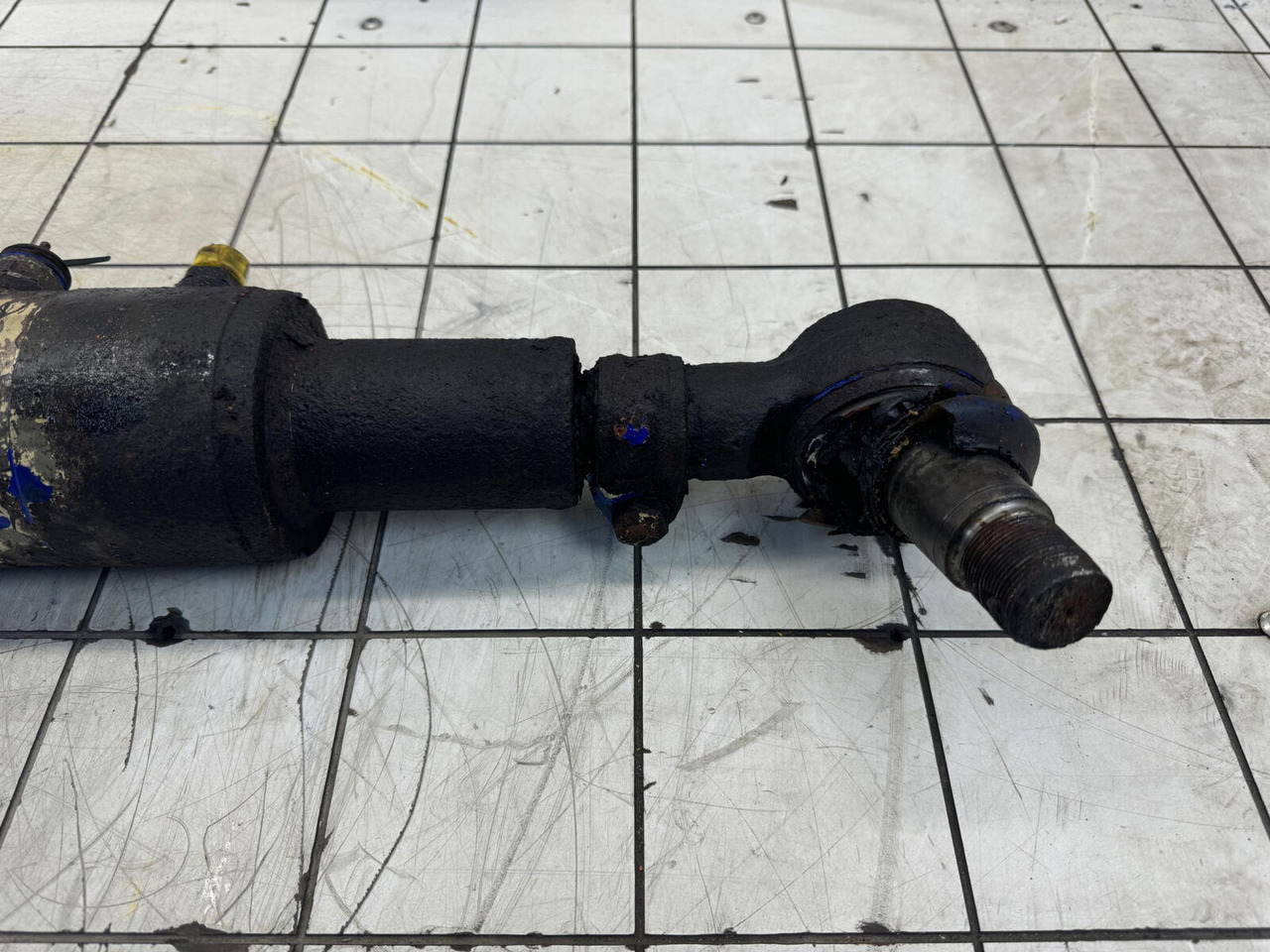 Grove GMK 3050 steering locking cylinder - Silinder hidrolik untuk Derek bergerak: gambar 3 Grove GMK 3050 steering locking cylinder - Silinder hidrolik untuk Derek bergerak: gambar 3