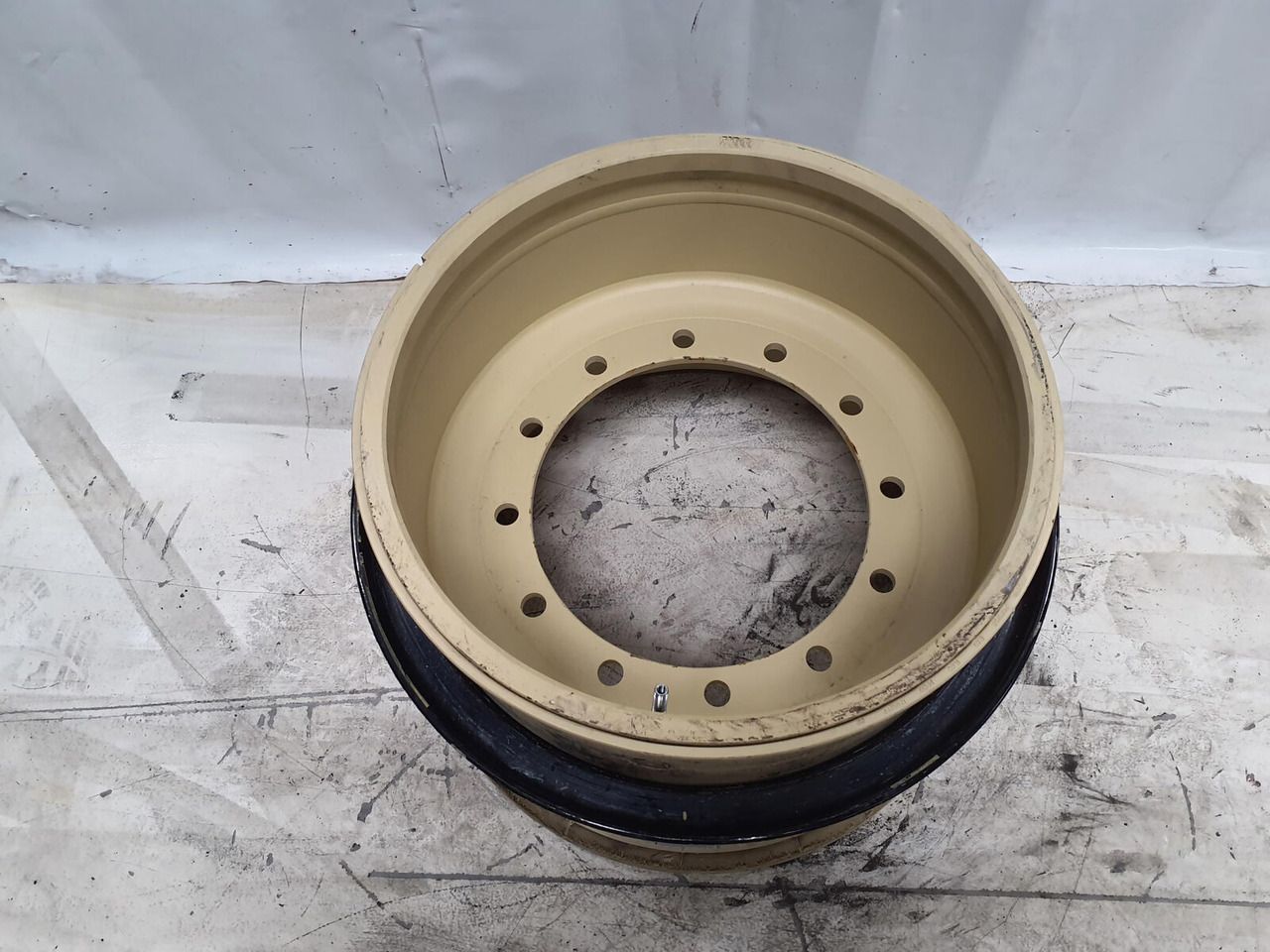 Grove Rim 525/80R25 12 20.5 3p 02310279 - Pelek untuk Derek: gambar 2 Grove Rim 525/80R25 12 20.5 3p 02310279 - Pelek untuk Derek: gambar 2