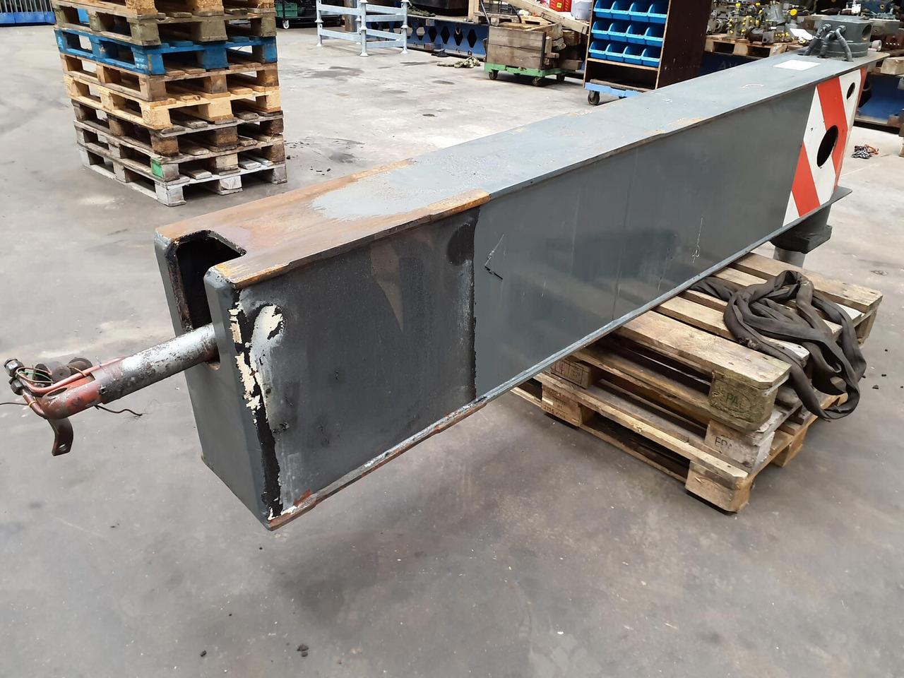 Krupp 70 GMT outriggerbeam rear complete - Penangguhan untuk Derek bergerak: gambar 3 Krupp 70 GMT outriggerbeam rear complete - Penangguhan untuk Derek bergerak: gambar 3