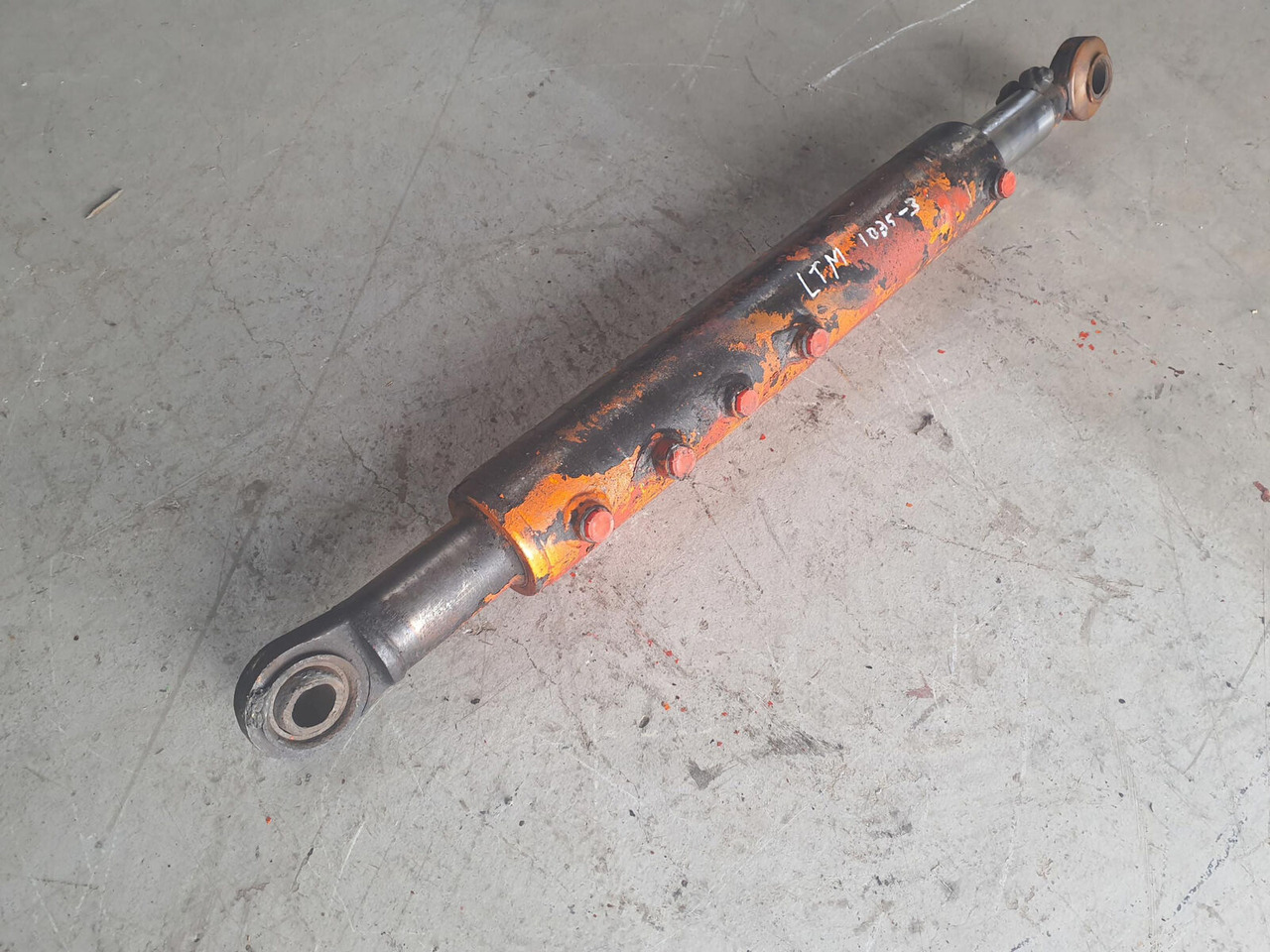 Liebherr LTM 1035 LTM 1025 steering locking cylinder - Silinder hidrolik untuk Derek bergerak: gambar 4 Liebherr LTM 1035 LTM 1025 steering locking cylinder - Silinder hidrolik untuk Derek bergerak: gambar 4