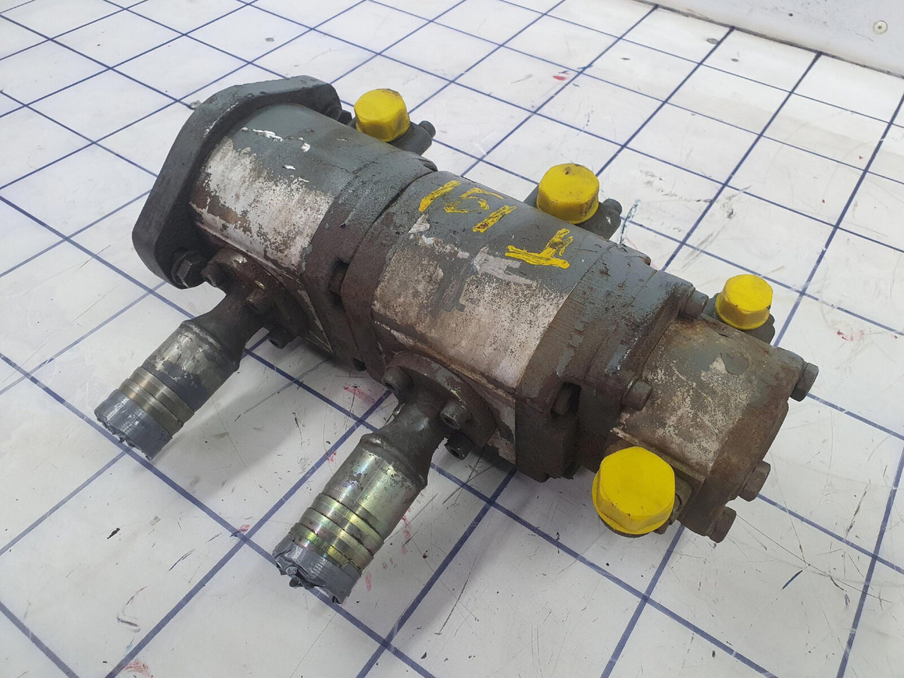 Liebherr LTM 1050-1 TRIPLE GEAR PUMP - Pompa hidrolik untuk Derek bergerak: gambar 3 Liebherr LTM 1050-1 TRIPLE GEAR PUMP - Pompa hidrolik untuk Derek bergerak: gambar 3