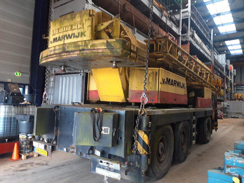 Liebherr LTM 1060-2 - Derek semua medan: gambar 4 Liebherr LTM 1060-2 - Derek semua medan: gambar 4