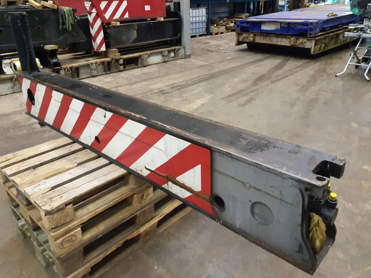 Liebherr LTM 1080-1 sliding beam complete front - Penangguhan untuk Derek: gambar 4 Liebherr LTM 1080-1 sliding beam complete front - Penangguhan untuk Derek: gambar 4