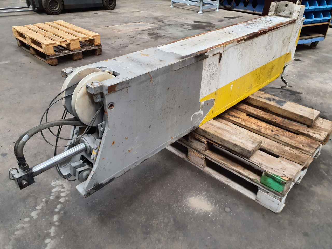 Liebherr LTM 1090-2 outrigger beam - Penangguhan untuk Derek: gambar 3 Liebherr LTM 1090-2 outrigger beam - Penangguhan untuk Derek: gambar 3
