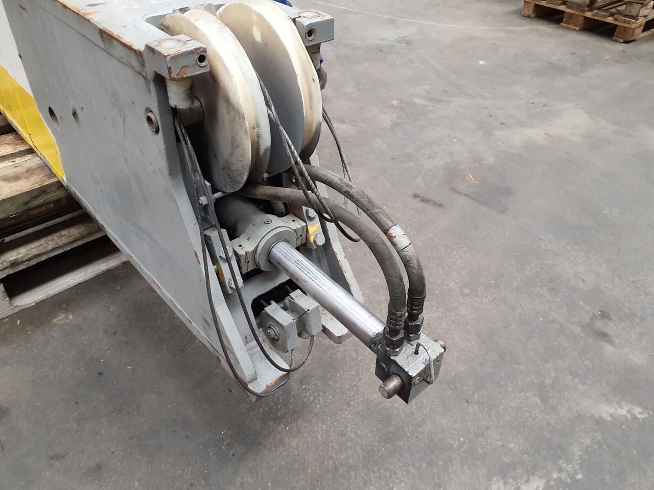 Liebherr LTM 1090-2 outrigger beam - Penangguhan untuk Derek: gambar 5 Liebherr LTM 1090-2 outrigger beam - Penangguhan untuk Derek: gambar 5