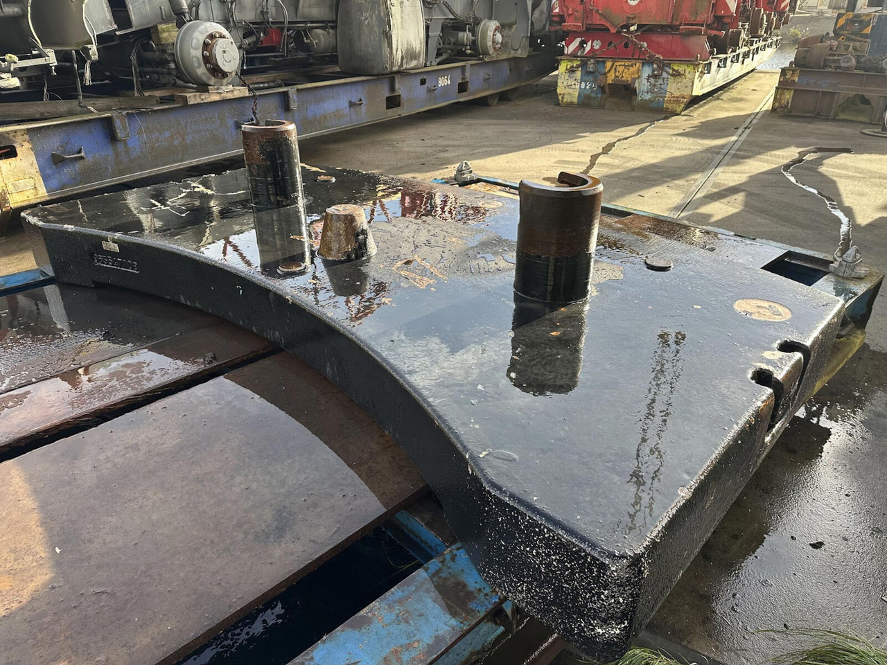 Liebherr LTM 1100-5.2 Counterweight 6,5 ton - Counterweight untuk Derek bergerak: gambar 4 Liebherr LTM 1100-5.2 Counterweight 6,5 ton - Counterweight untuk Derek bergerak: gambar 4