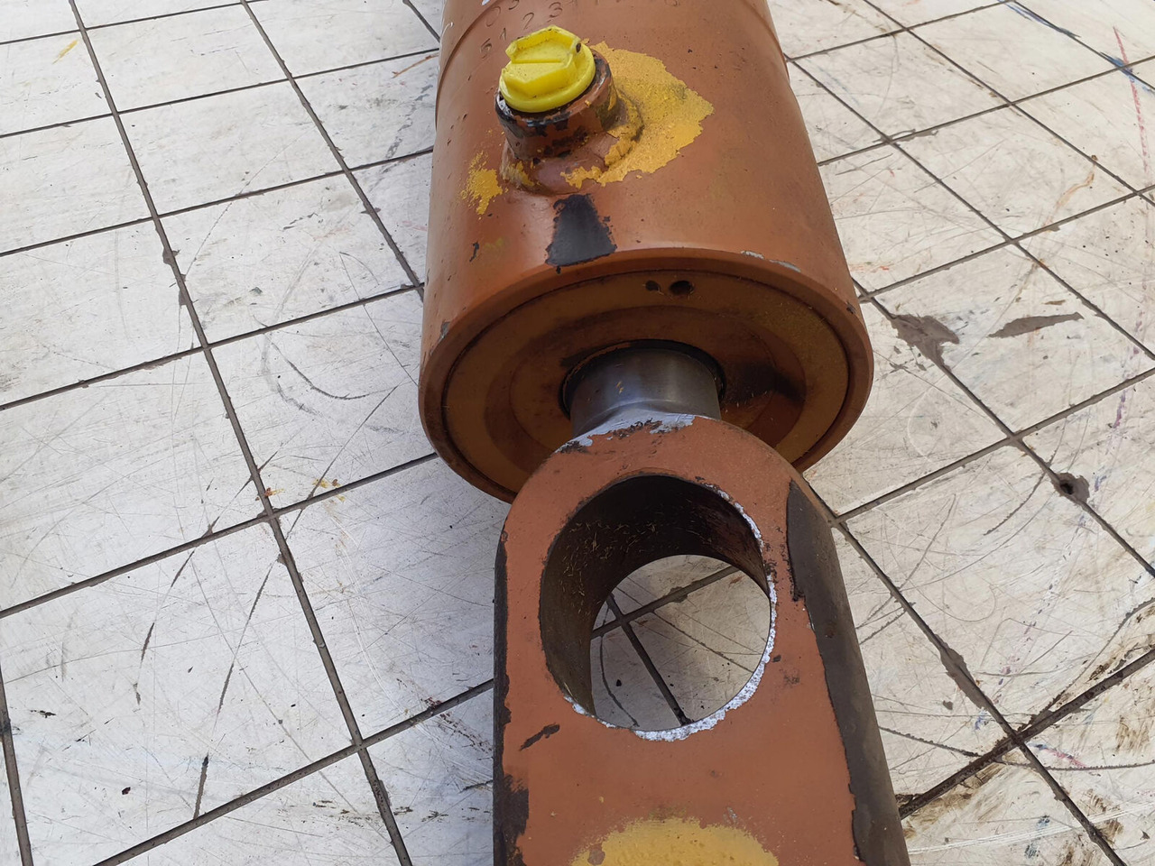 Liebherr LTM 1140 counterweight hydro cylinder - Silinder hidrolik untuk Derek bergerak: gambar 5 Liebherr LTM 1140 counterweight hydro cylinder - Silinder hidrolik untuk Derek bergerak: gambar 5
