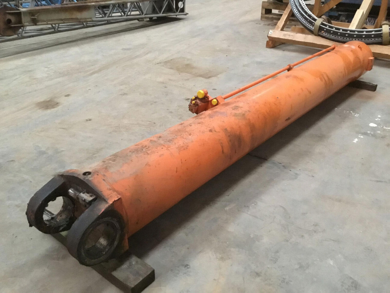 Liebherr LTM 1200/1 boom cylinder - Silinder hidrolik untuk Derek bergerak: gambar 3 Liebherr LTM 1200/1 boom cylinder - Silinder hidrolik untuk Derek bergerak: gambar 3