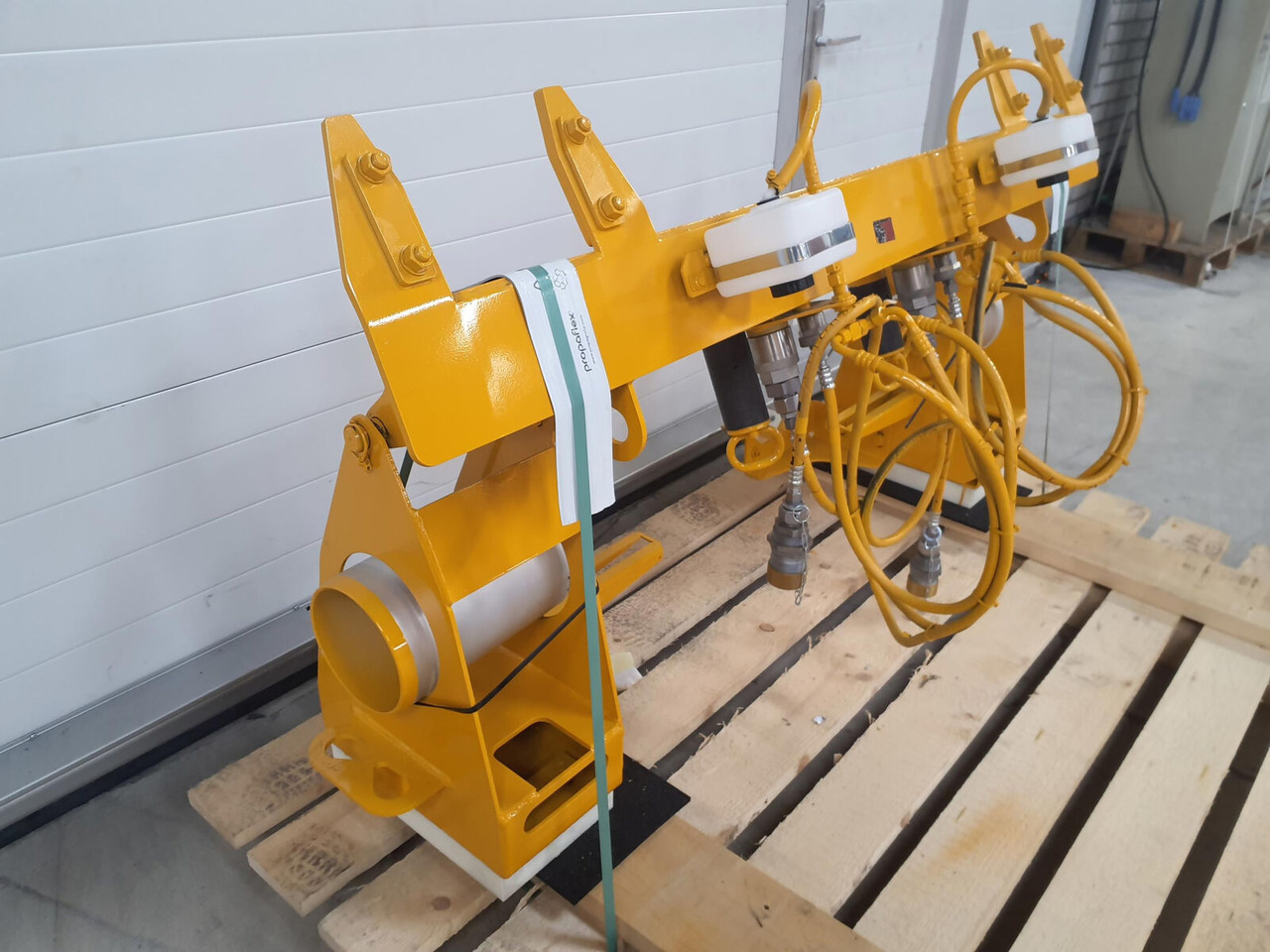 Liebherr LTM 1750-9.1 Luffing cylinder lifting device rear - Tubuh dan eksterior untuk Derek bergerak: gambar 2 Liebherr LTM 1750-9.1 Luffing cylinder lifting device rear - Tubuh dan eksterior untuk Derek bergerak: gambar 2