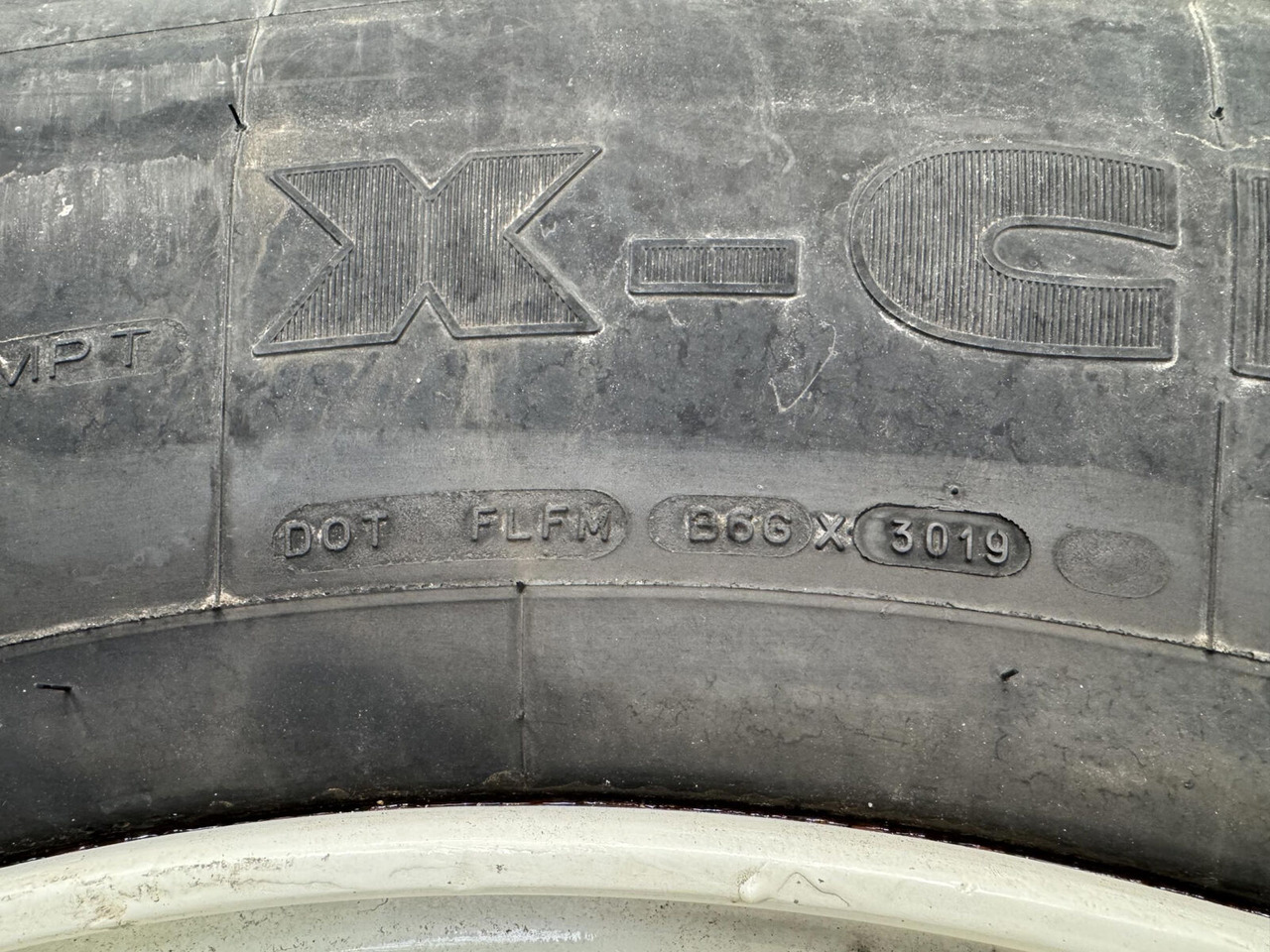Michelin Wheel 445/95R25 10 12 1p - Roda untuk Derek: gambar 5 Michelin Wheel 445/95R25 10 12 1p - Roda untuk Derek: gambar 5