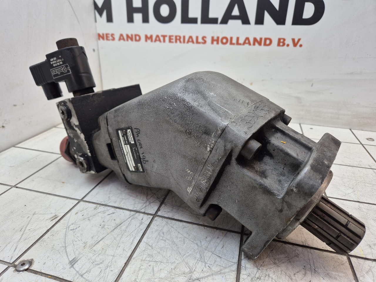 Parker F1-060R hydro pump with bypass - Pompa hidrolik untuk Derek bergerak: gambar 2 Parker F1-060R hydro pump with bypass - Pompa hidrolik untuk Derek bergerak: gambar 2