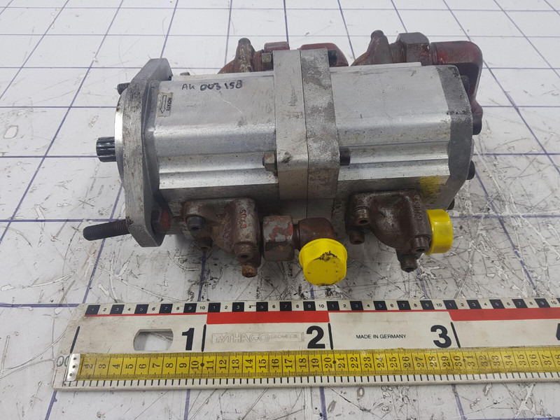 SAUER-DANFOSS 70 GMT dual gear pump - Pompa hidrolik untuk Derek: gambar 1 SAUER-DANFOSS 70 GMT dual gear pump - Pompa hidrolik untuk Derek: gambar 1