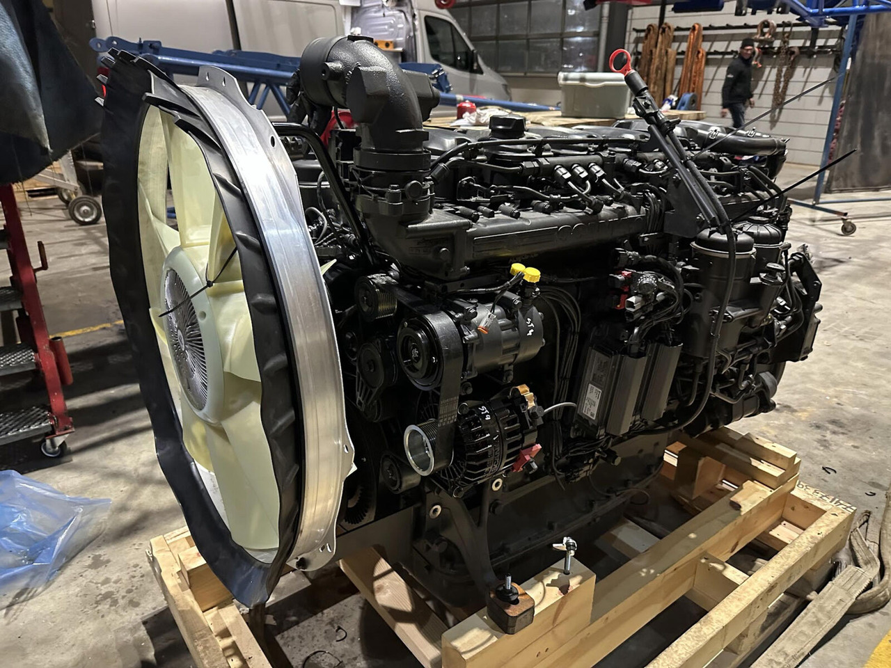 Scania Demag AC 220-1, AC 5.220-1 Scania DC13 313A motor - Mesin untuk Derek: gambar 2 Scania Demag AC 220-1, AC 5.220-1 Scania DC13 313A motor - Mesin untuk Derek: gambar 2