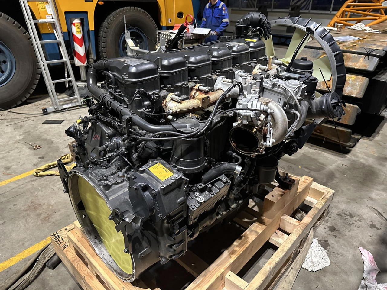 Scania Demag AC 220-1, AC 5.220-1 Scania DC13 313A motor - Mesin untuk Derek: gambar 4 Scania Demag AC 220-1, AC 5.220-1 Scania DC13 313A motor - Mesin untuk Derek: gambar 4