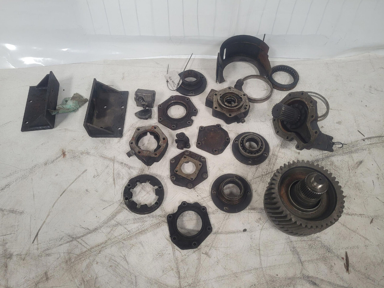 Spierings VG 2001 Dropbox for parts - Penularan untuk Derek bergerak: gambar 2 Spierings VG 2001 Dropbox for parts - Penularan untuk Derek bergerak: gambar 2