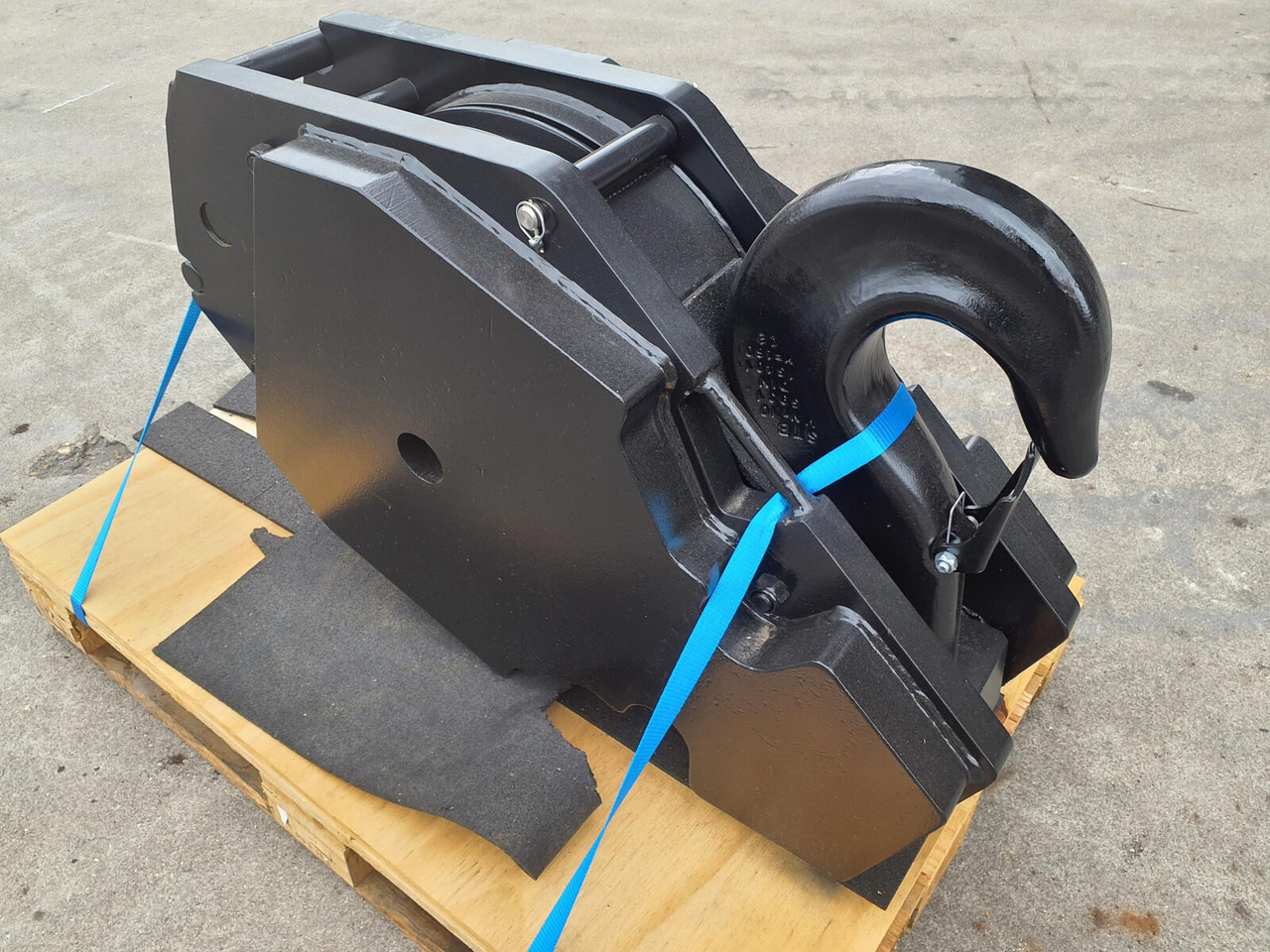 Liebherr Hookblock 23mm 1 sheave 31,2 t - Suku cadang untuk Derek semua medan: gambar 2 Liebherr Hookblock 23mm 1 sheave 31,2 t - Suku cadang untuk Derek semua medan: gambar 2